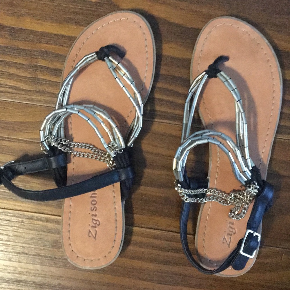 Women’s sandals
